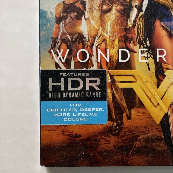 Wonder Woman 4K UHD Blu-ray Gal Gadot NEW 2017 - Picture 4 of 6